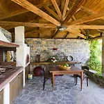 Ananda In Nies Vilă