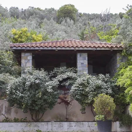 Ananda In Nies Villa