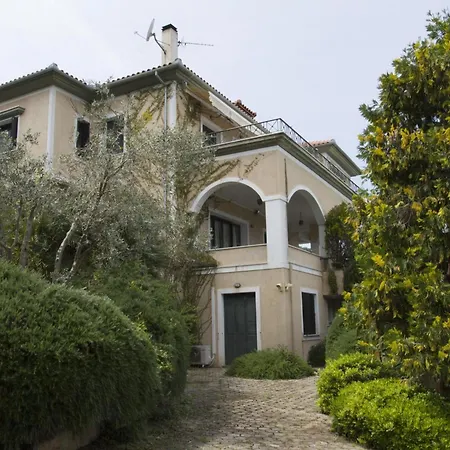 Ananda In Nies Villa