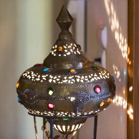 Ananda In Nies Sourpi