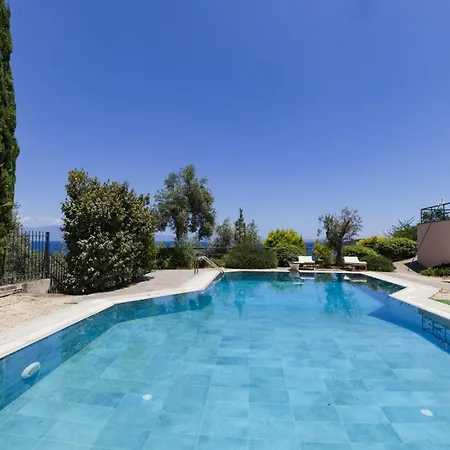 Ananda In Nies * Sourpi