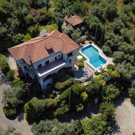 Ananda In Nies * Sourpi