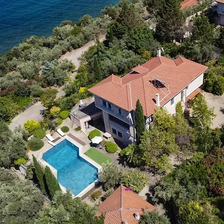 Ananda In Nies Villa Sourpi