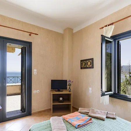Ananda In Nies Villa Sourpi