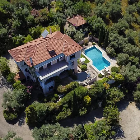 Ananda In Nies Villa