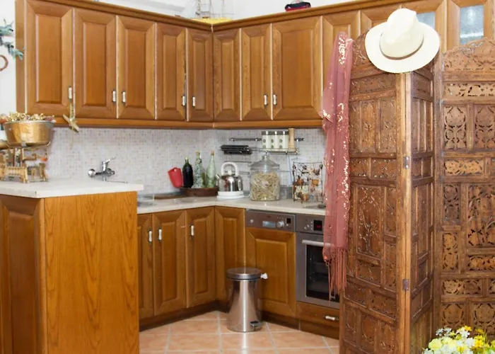 Ananda In Nies * Sourpi