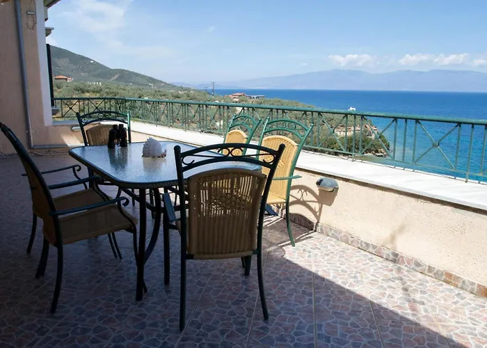 Ananda In Nies Sourpi