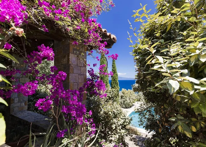 Villa Ananda In Nies Sourpi