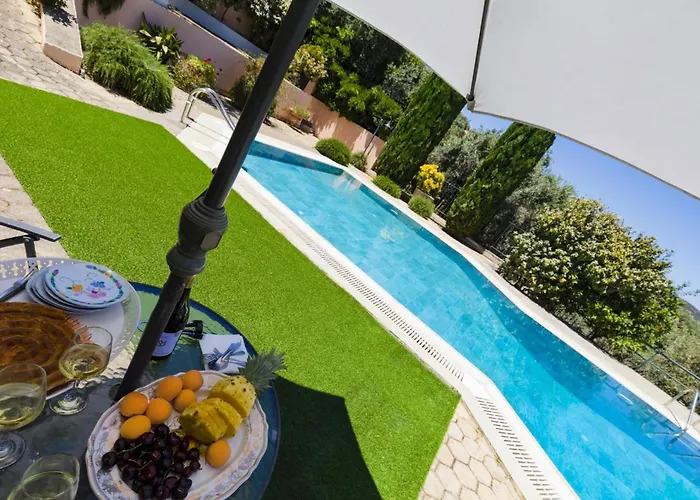 Ananda In Nies * Sourpi