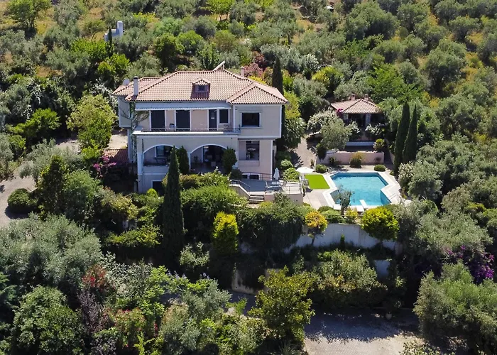 Ananda In Nies Sourpi